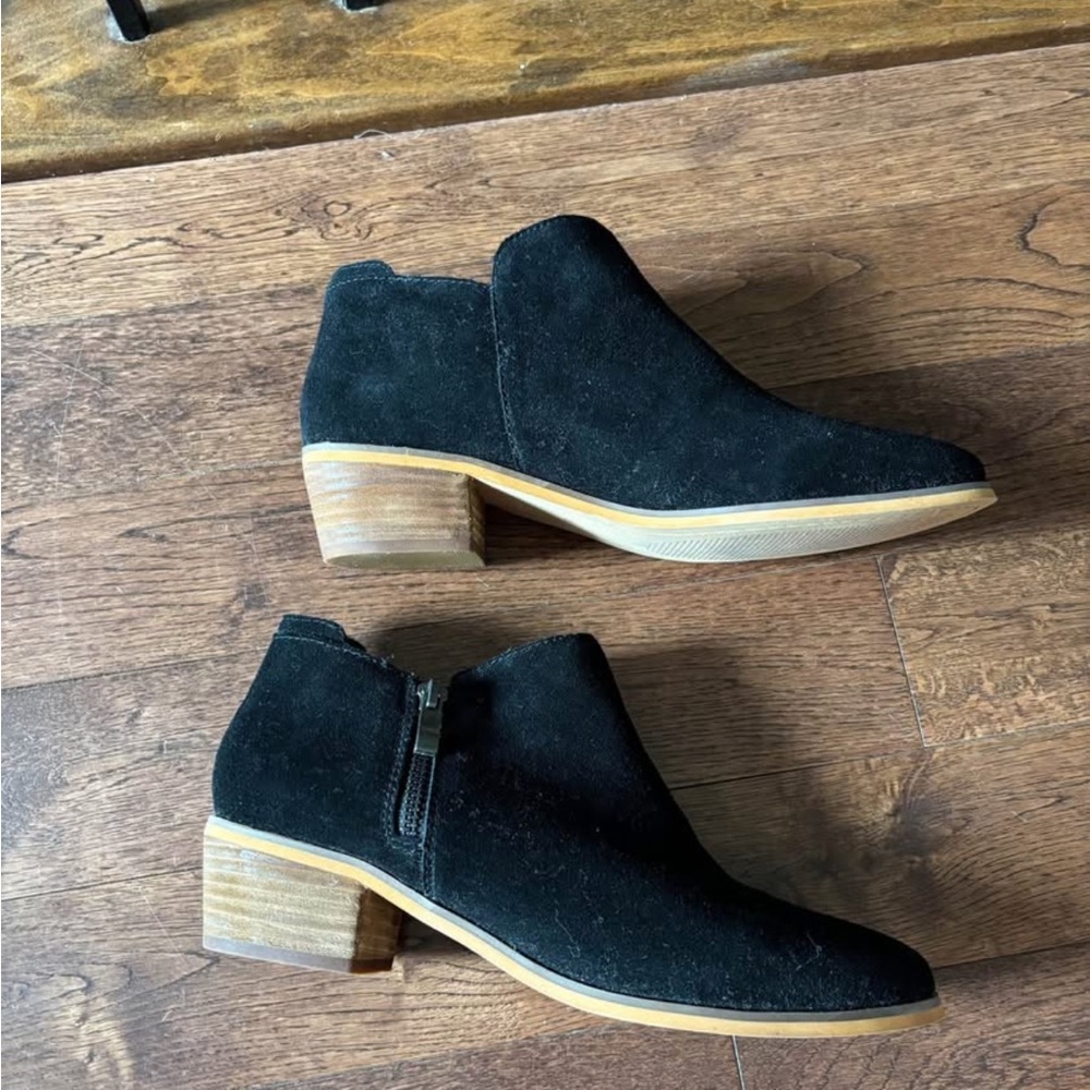Brand New Gianni Fermani Suede Ankle Boots